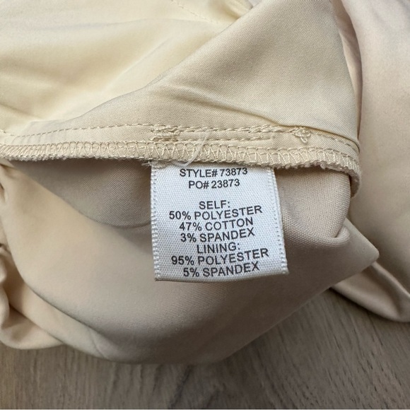 Skies Are Blue Khaki Shorts size S - Picture 6 of 6